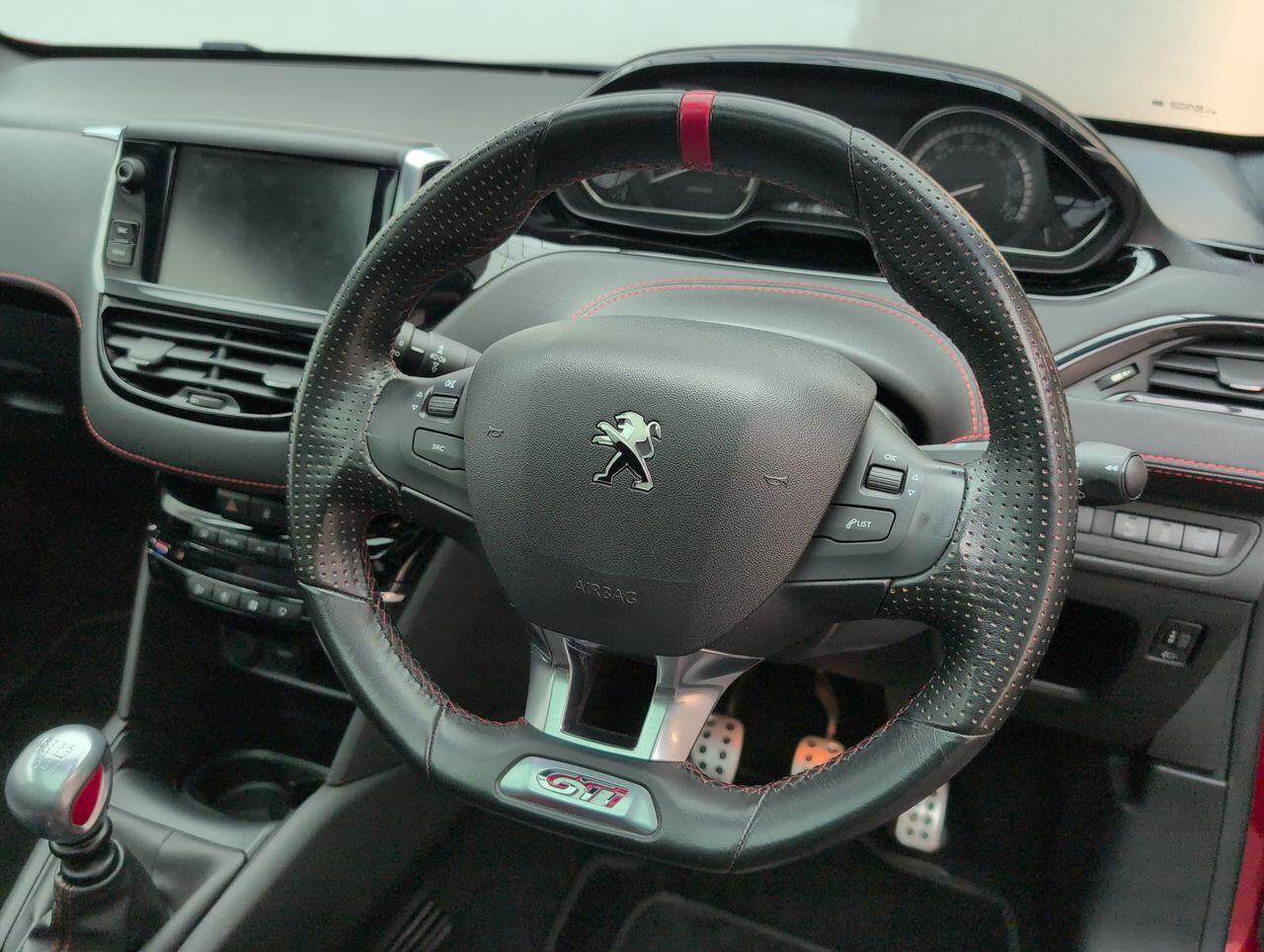 Used Peugeot 208 2018 for sale - 76422495: Photo 22