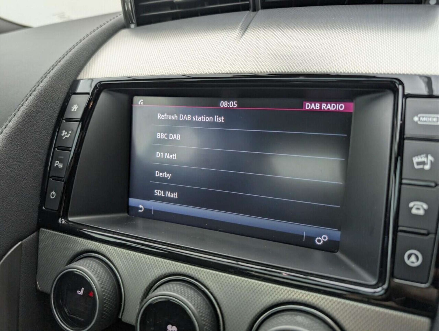 Used Jaguar F-Type 2017 for sale - 77778164: Photo 14