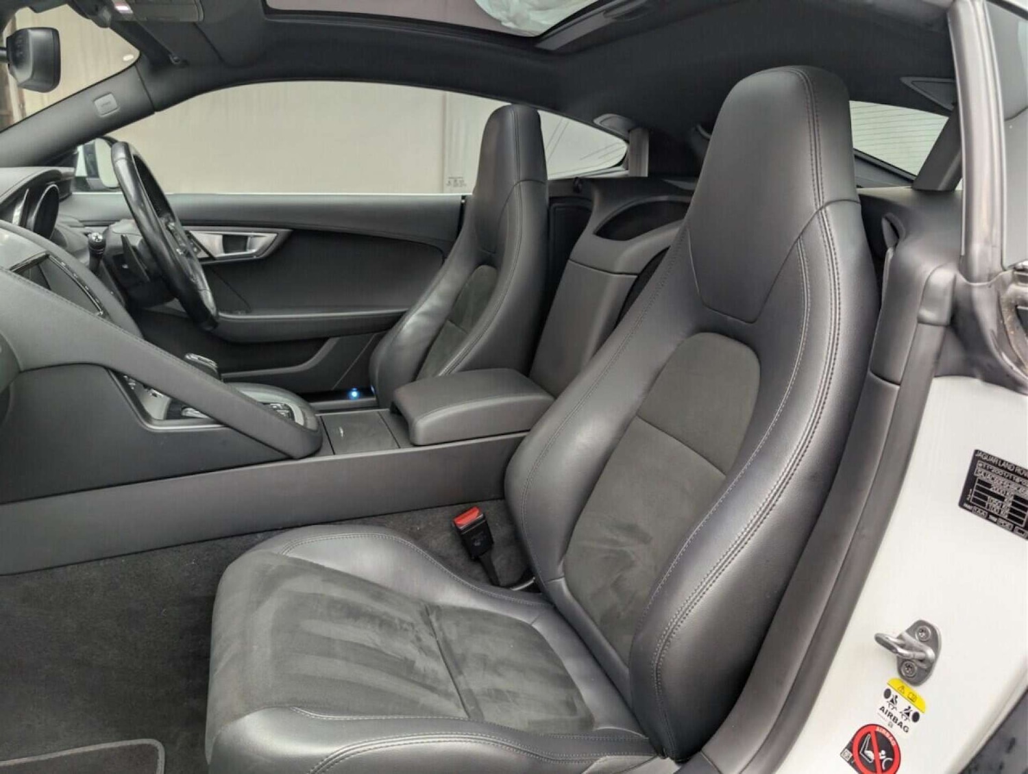 Used Jaguar F-Type 2017 for sale - 77778164: Photo 29