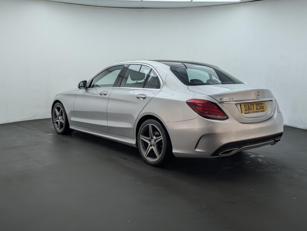 Used Mercedes-Benz C Class 2017 for sale - 76423215: Photo 6