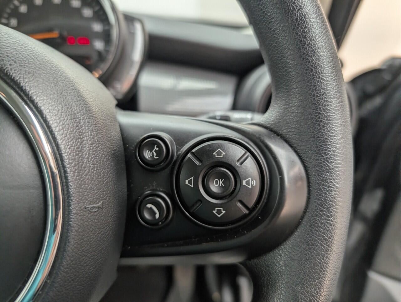 Used MINI Hatch 2019 for sale - 76607873: Photo 19