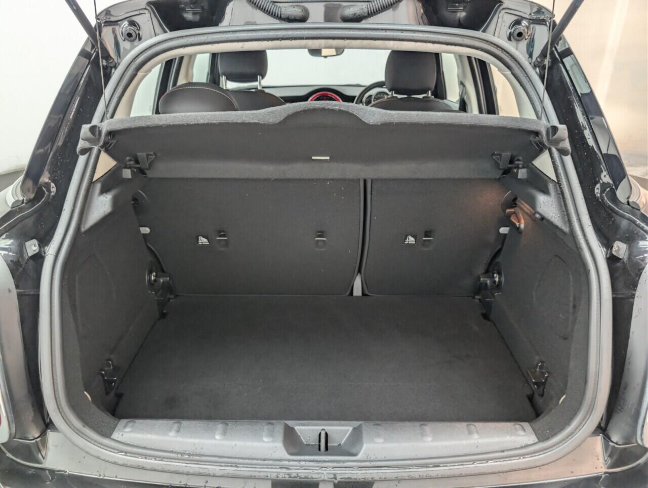 Used MINI Hatch 2019 for sale - 76607873: Photo 25