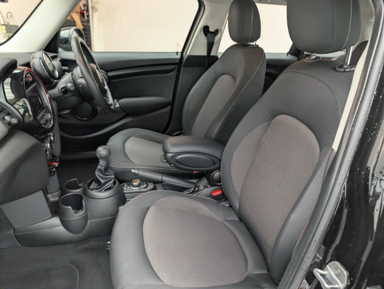 Used MINI Hatch 2019 for sale - 76607873: Photo 27