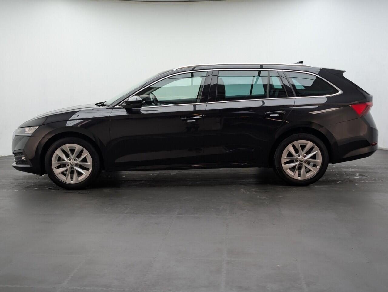 Used Skoda Octavia 2022 for sale - 76607032: Photo 5