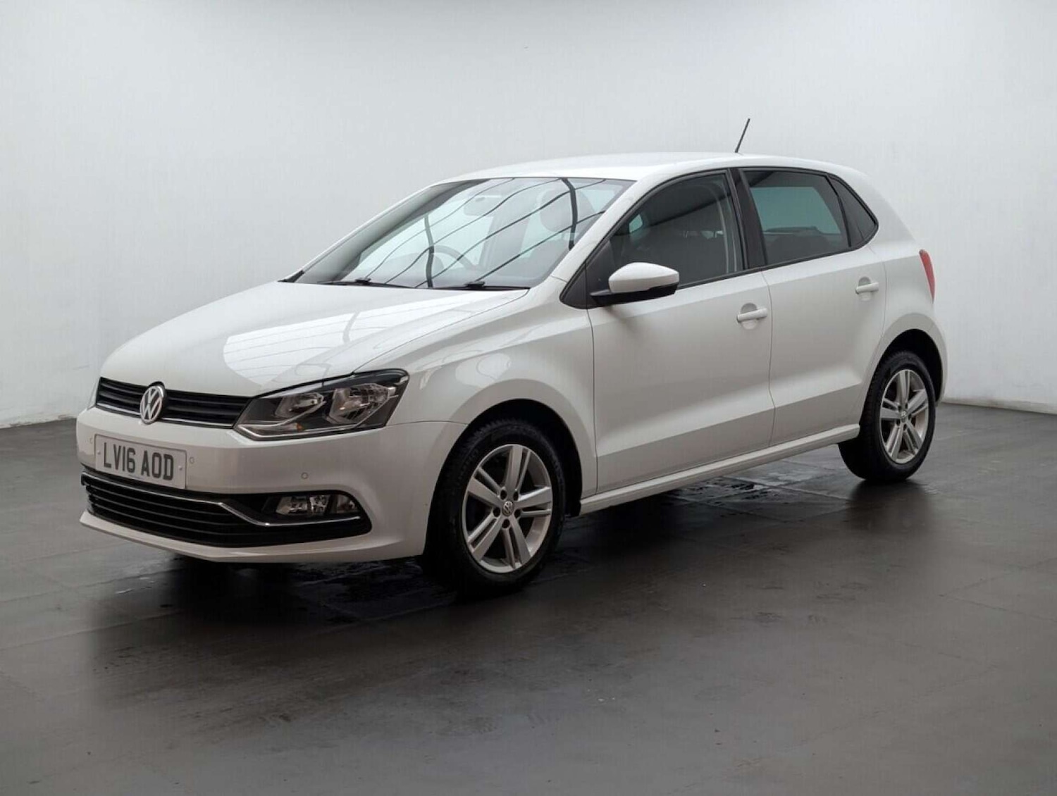 Used Volkswagen Polo 2016 for sale - 77712993: Photo 4