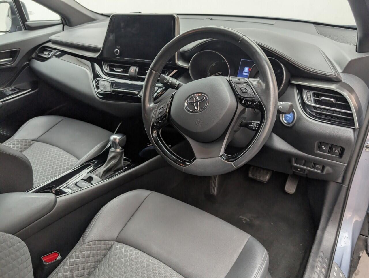 Used Toyota C-HR 2022 for sale - 76425262: Photo 11