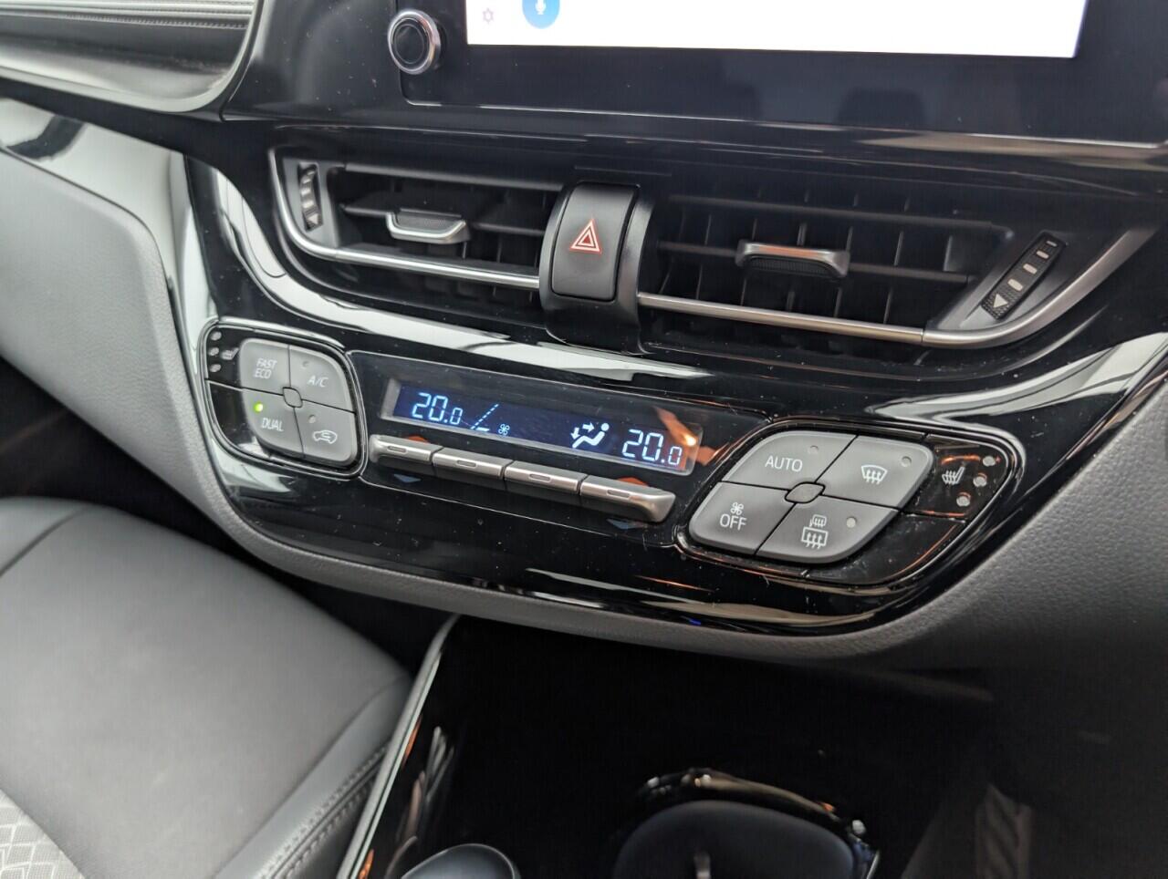 Used Toyota C-HR 2022 for sale - 76425262: Photo 16