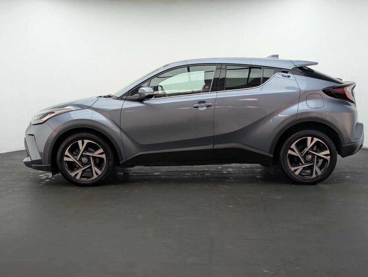 Used Toyota C-HR 2022 for sale - 76425262: Photo 5