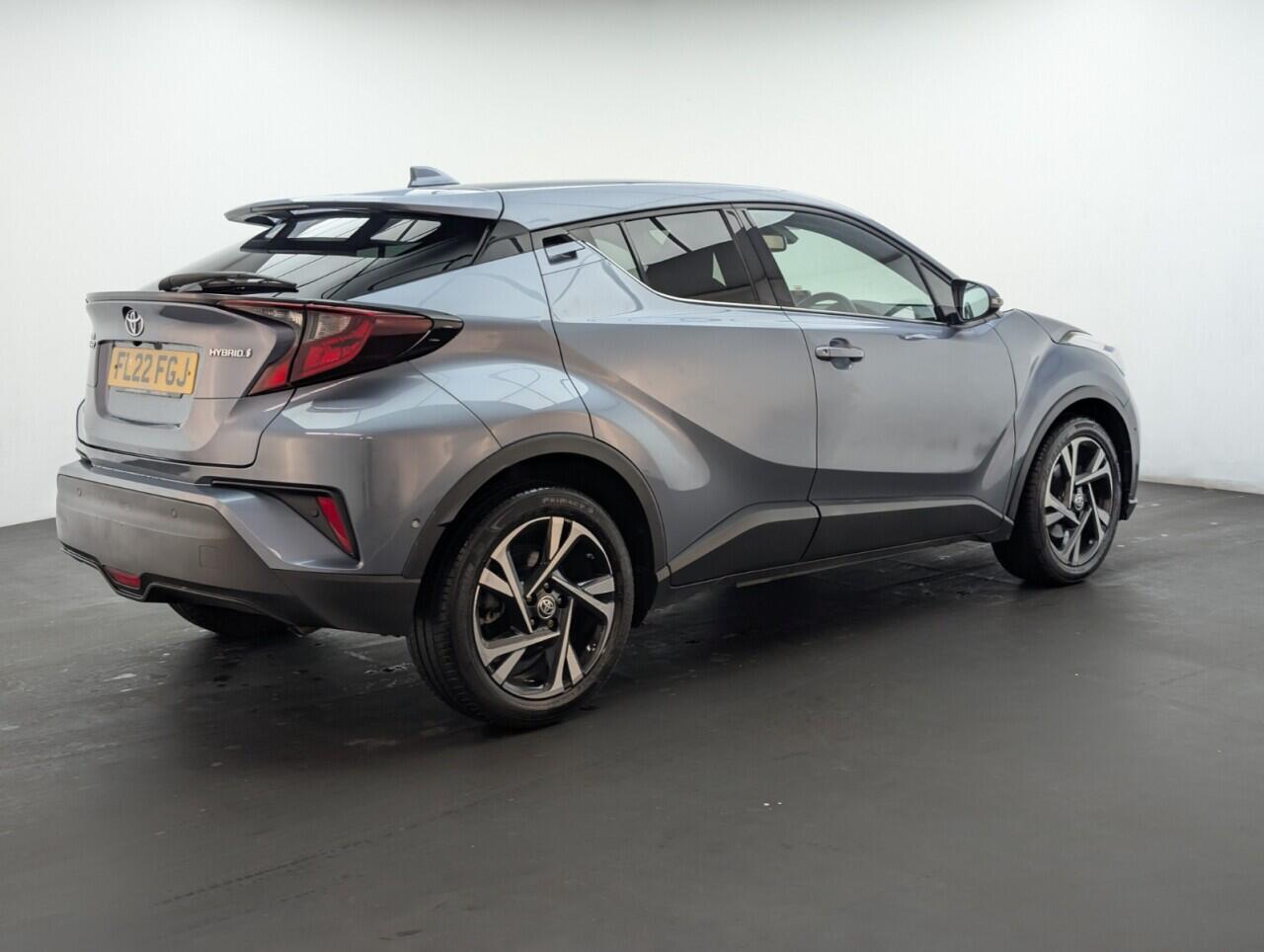 Used Toyota C-HR 2022 for sale - 76425262: Photo 8