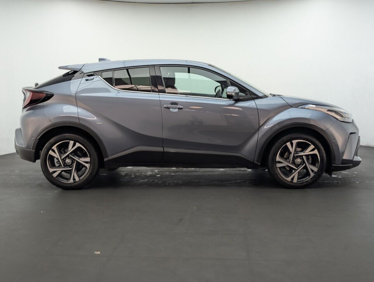 Used Toyota C-HR 2022 for sale - 76425262: Photo 9