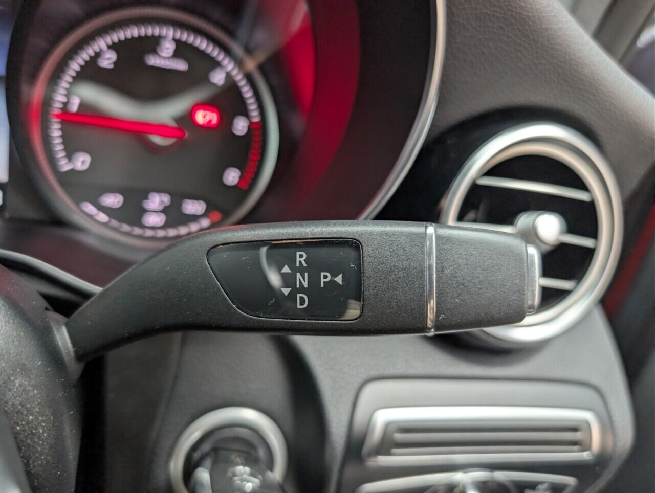 Used Mercedes-Benz GLC 2018 for sale - 77098111: Photo 17