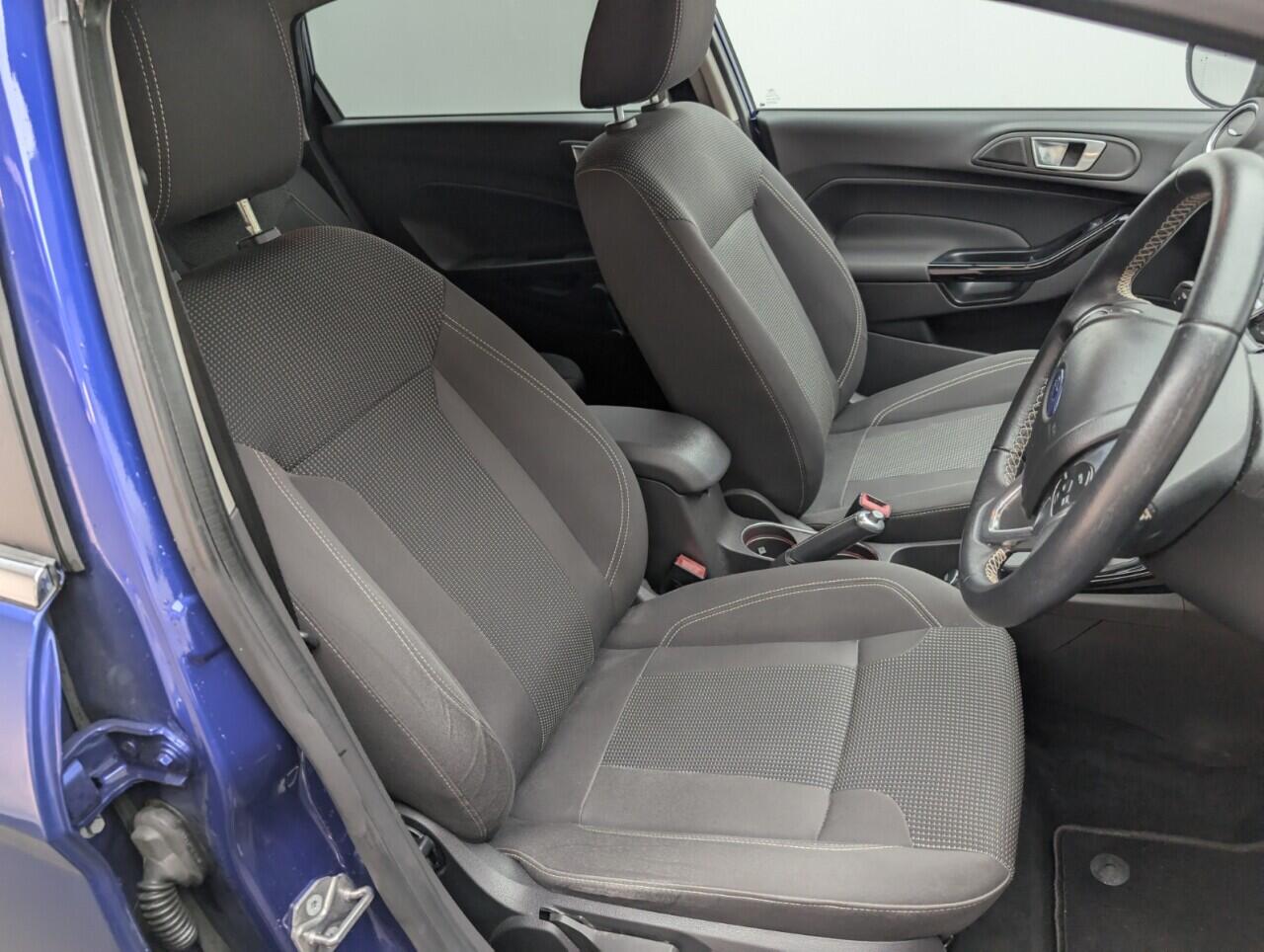 Used Ford Fiesta 2015 for sale - 77537359: Photo 12