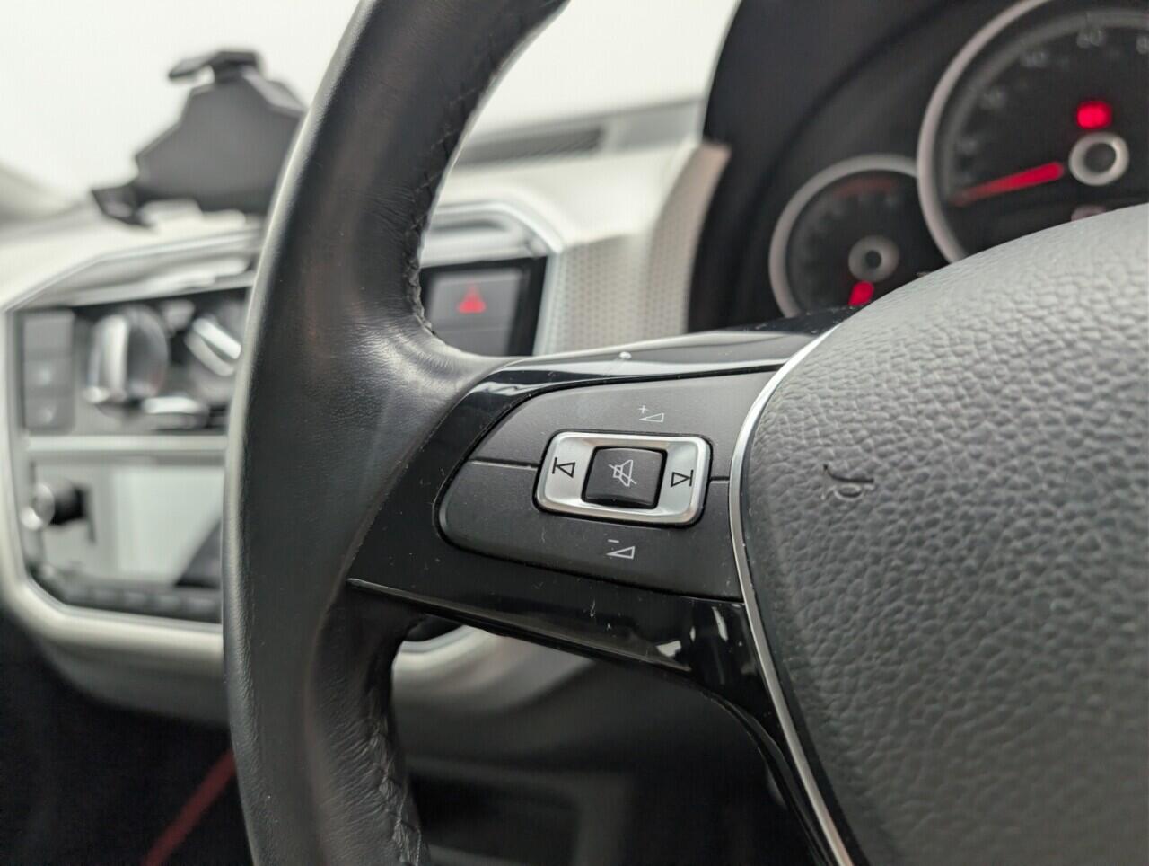 Used Volkswagen up! 2018 for sale - 77191803: Photo 16