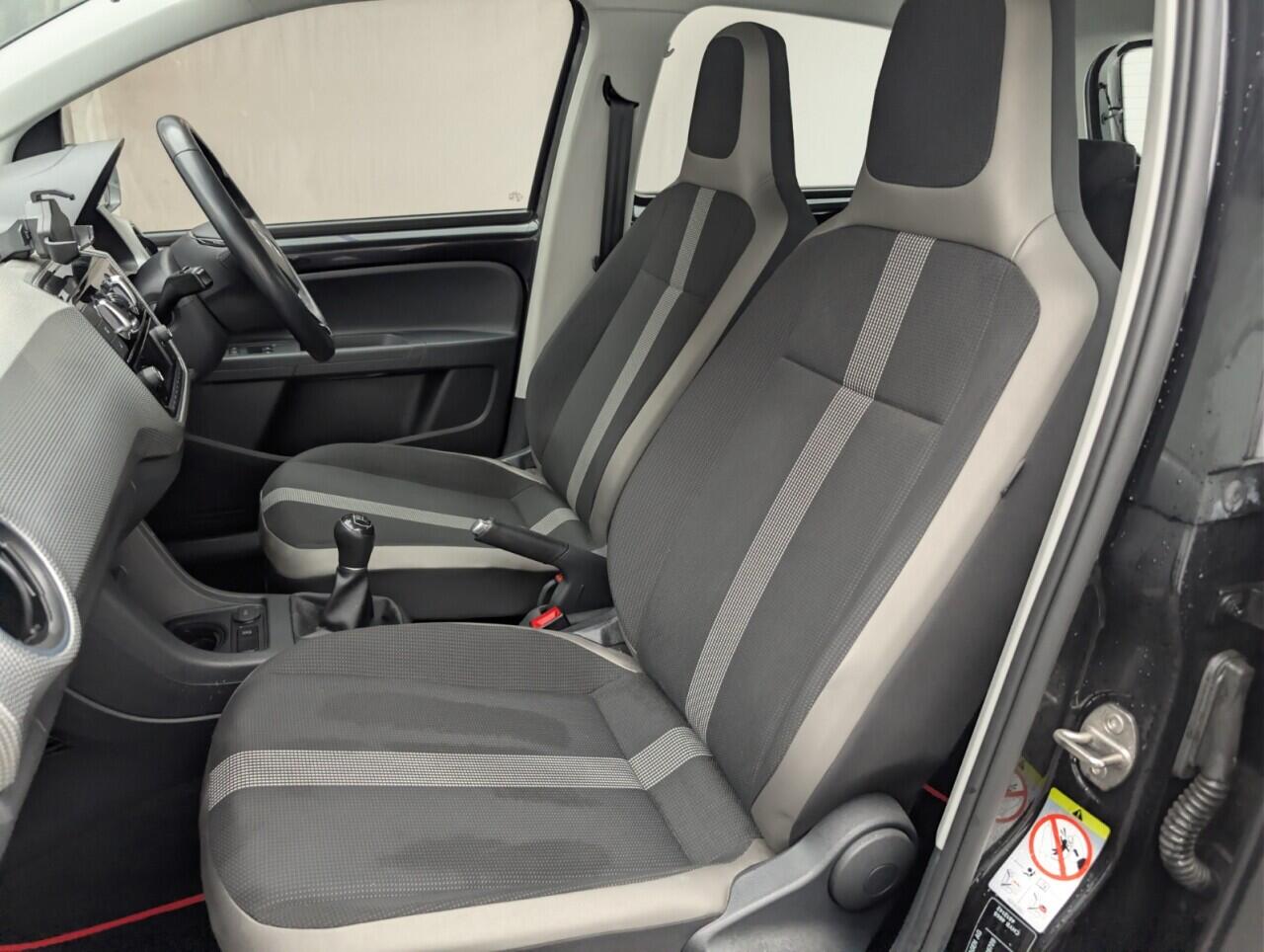 Used Volkswagen up! 2018 for sale - 77191803: Photo 25