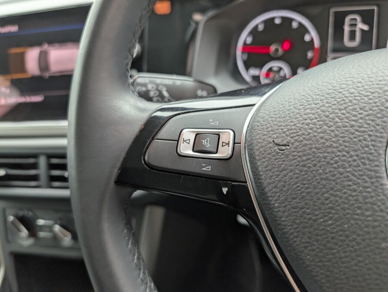 Used Volkswagen Polo 2018 for sale - 76608403: Photo 19