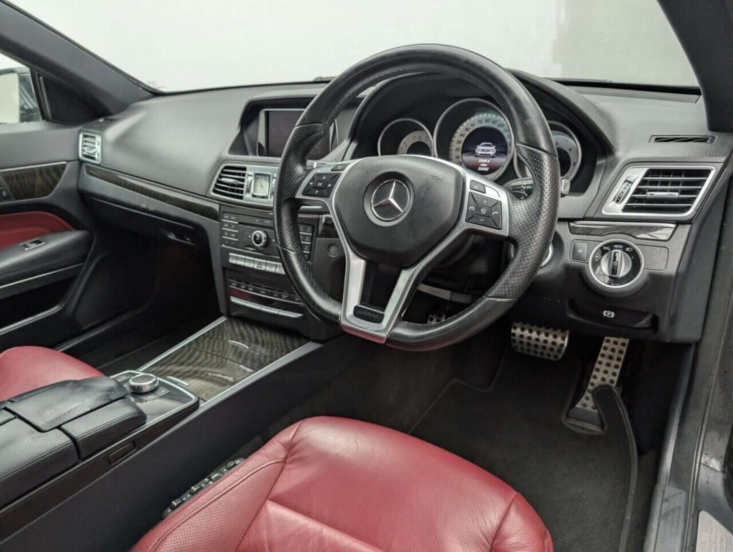 Used Mercedes-Benz E Class 2016 for sale - 77762366: Photo 11