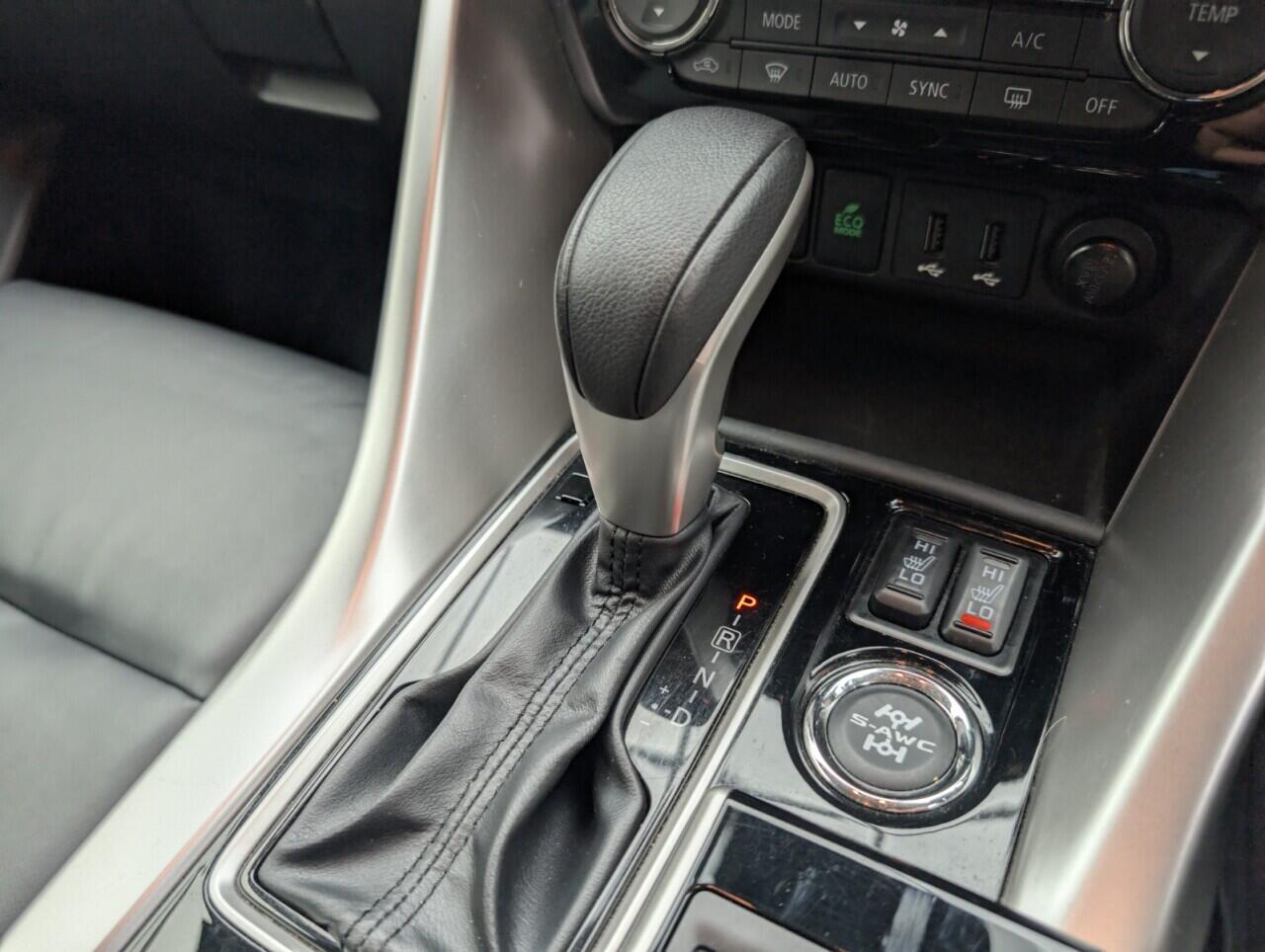 Used Mitsubishi Eclipse Cross 2018 for sale - 76423409: Photo 15