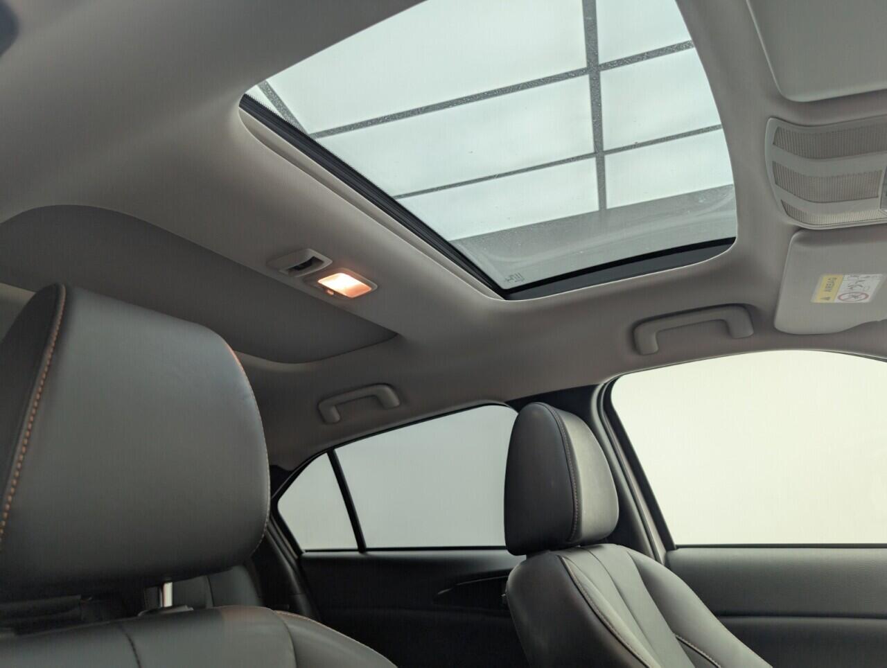 Used Mitsubishi Eclipse Cross 2018 for sale - 76423409: Photo 22