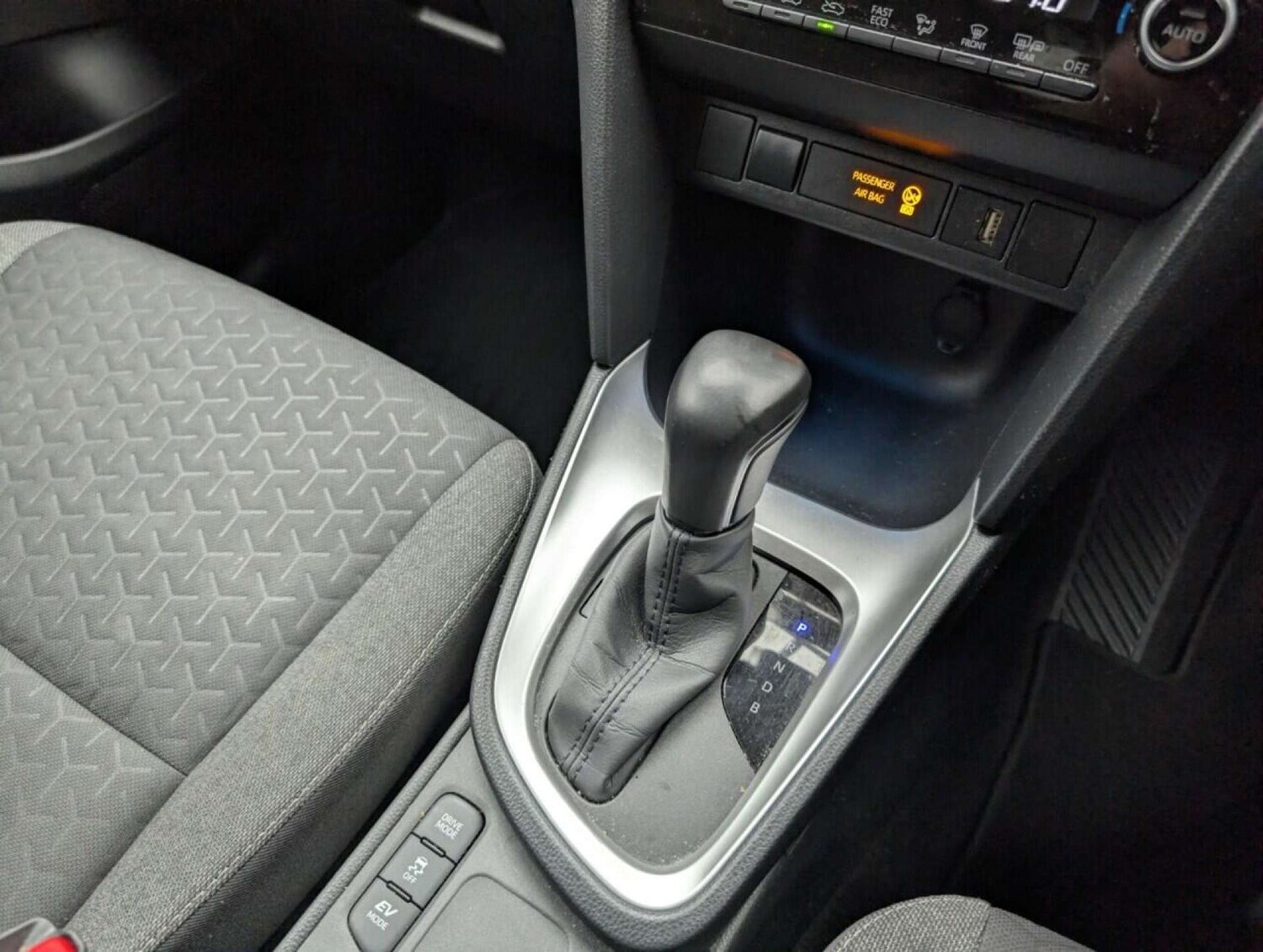 Used Toyota Yaris Cross 2022 for sale - 77714300: Photo 17