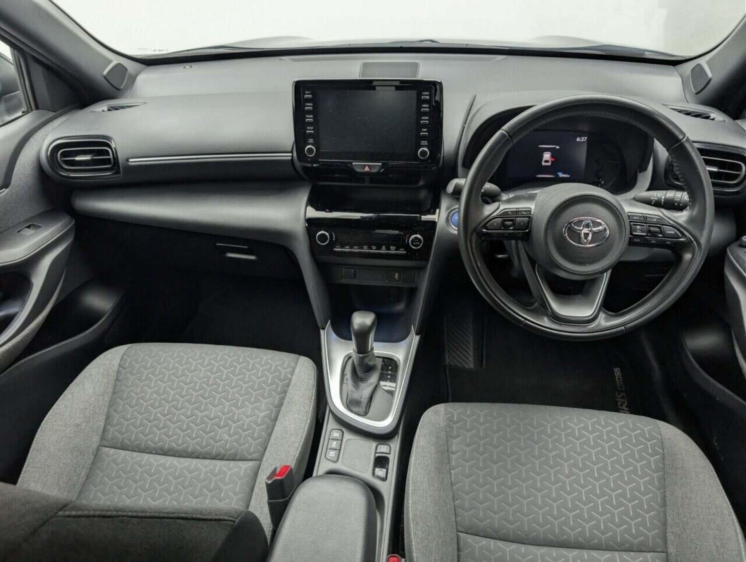 Used Toyota Yaris Cross 2022 for sale - 77714300: Photo 24