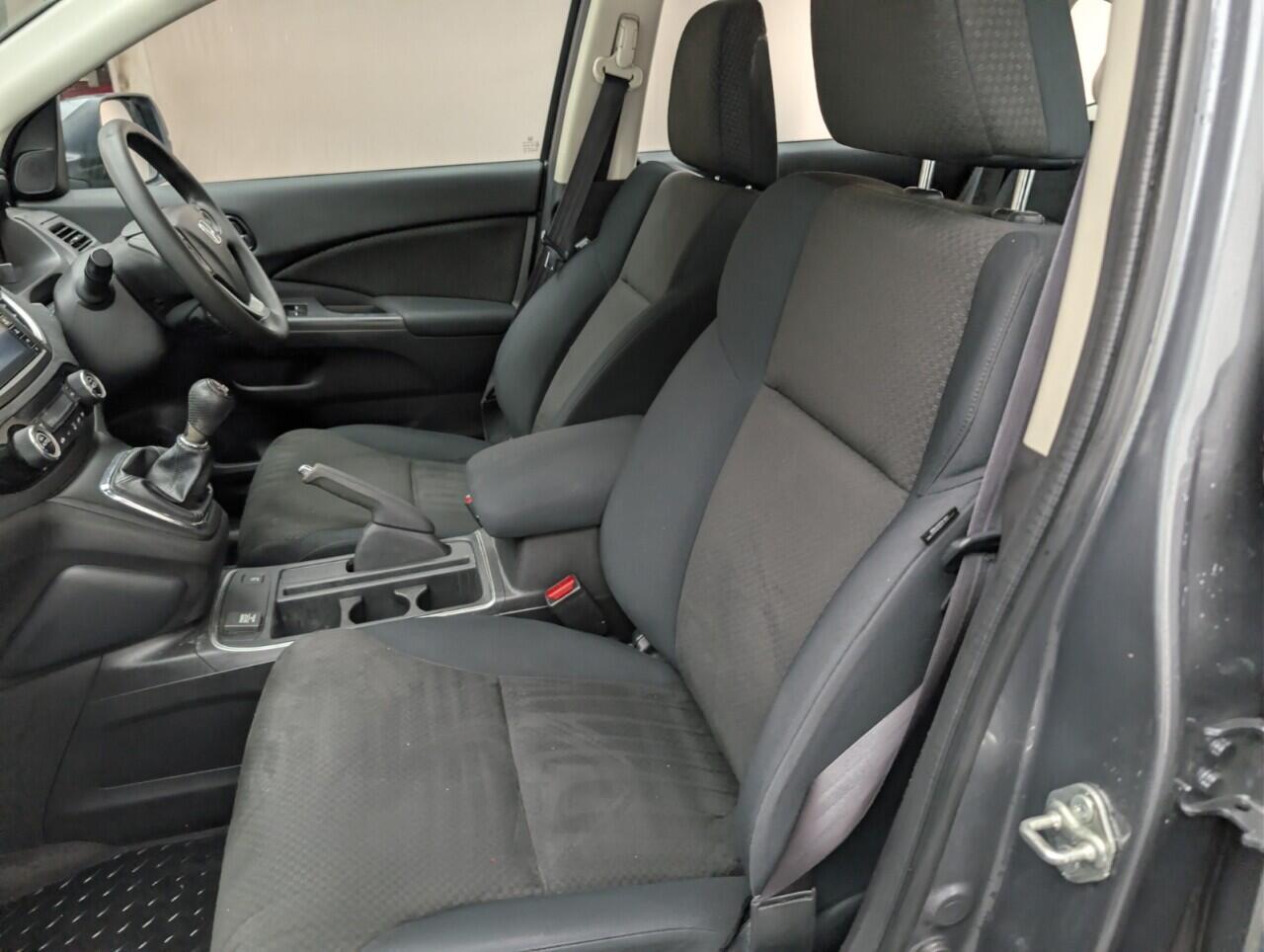 Used Honda CR-V 2018 for sale - 76802343: Photo 27