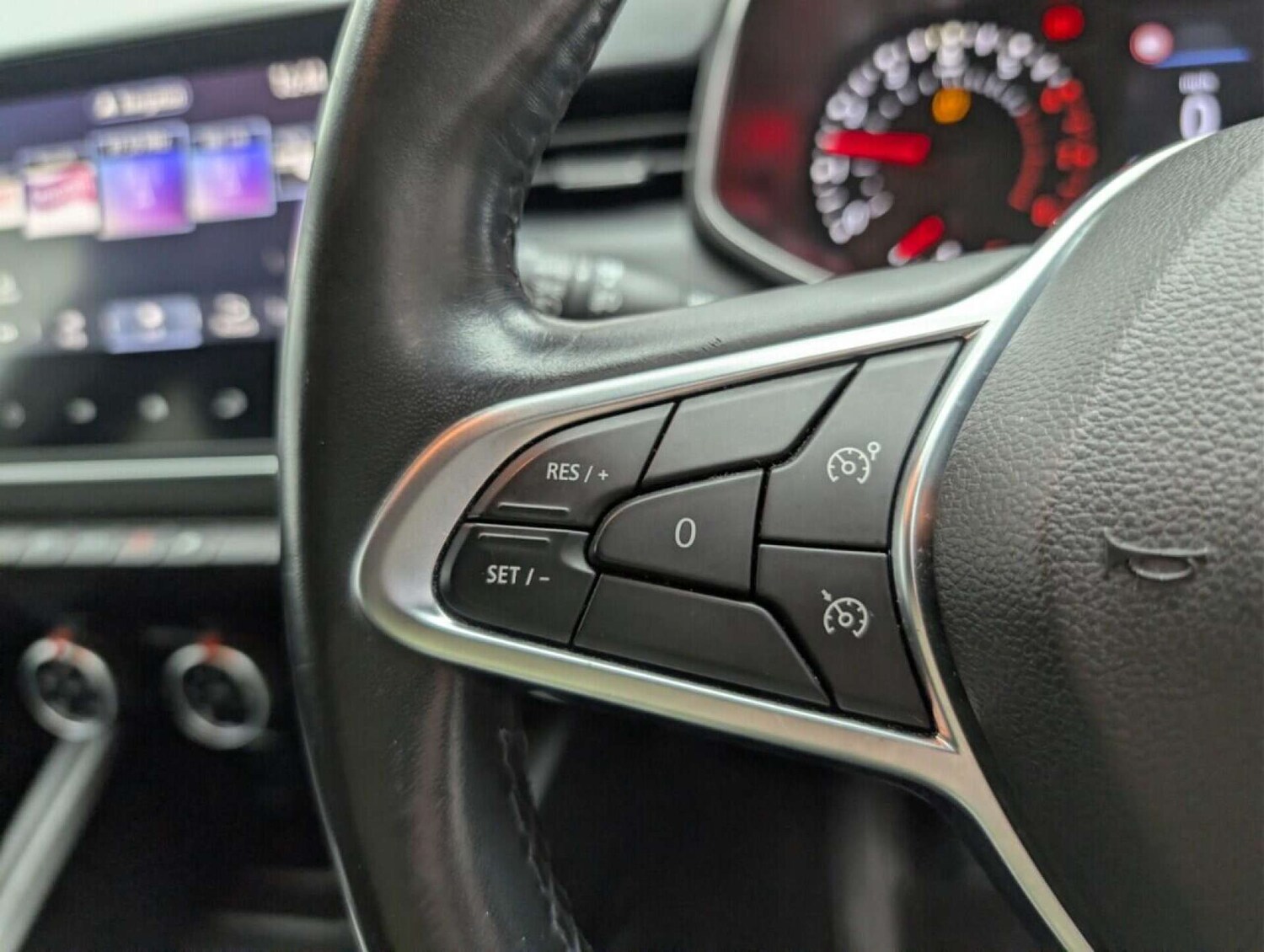 Used Renault Clio 2020 for sale - 77713307: Photo 19