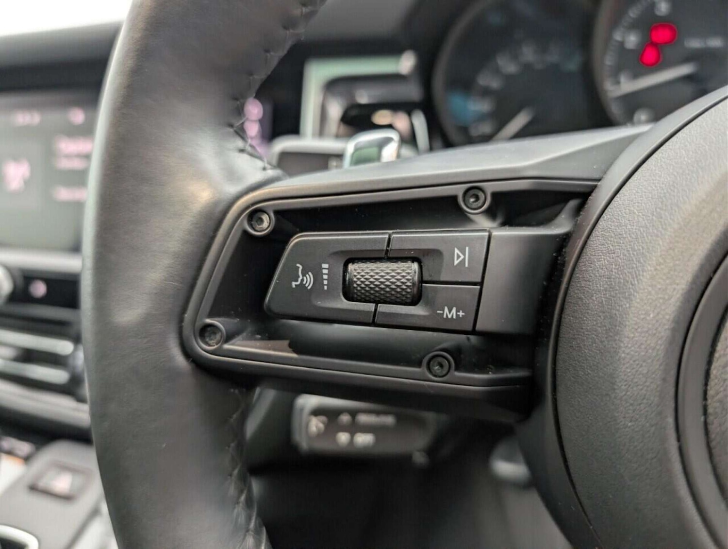 Used Porsche Macan 2022 for sale - 77713416: Photo 19