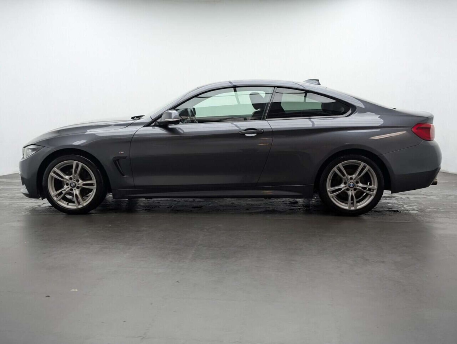 Used BMW 4 Series 2019 for sale - 77713861: Photo 5