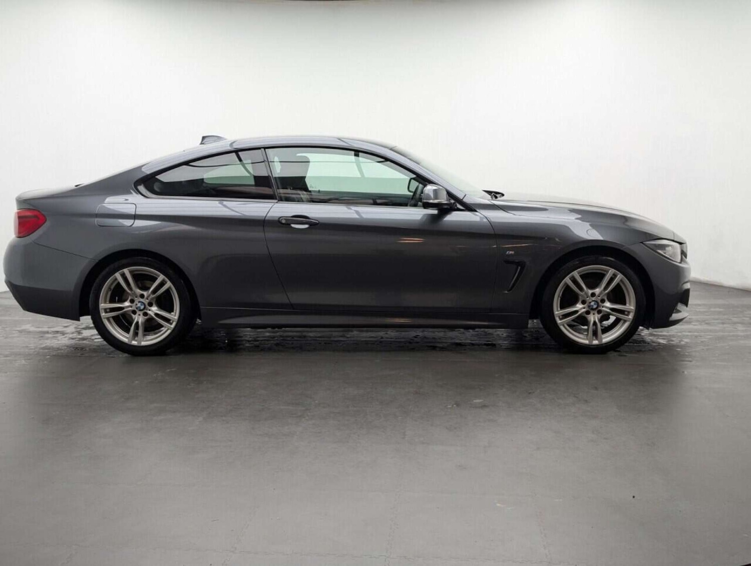 Used BMW 4 Series 2019 for sale - 77713861: Photo 9