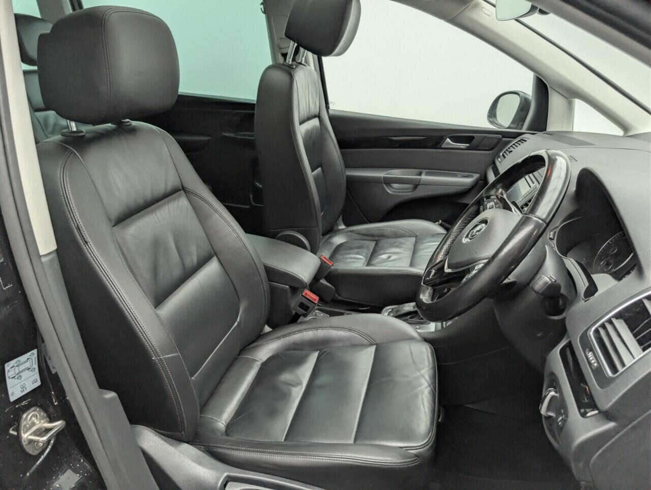 Used Volkswagen Sharan 2017 for sale - 77073914: Photo 12