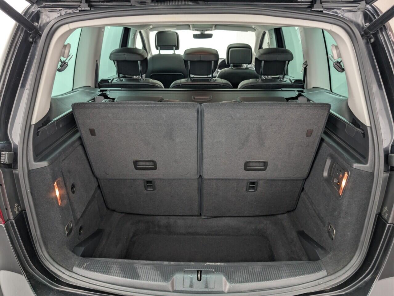 Used Volkswagen Sharan 2017 for sale - 77073914: Photo 27