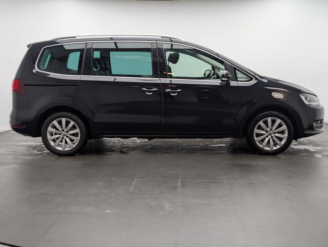 Used Volkswagen Sharan 2017 for sale - 77073914: Photo 9