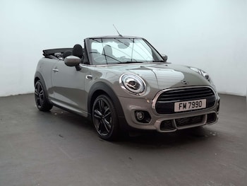 Used MINI Convertible 2019 for sale - 79481400: Photo