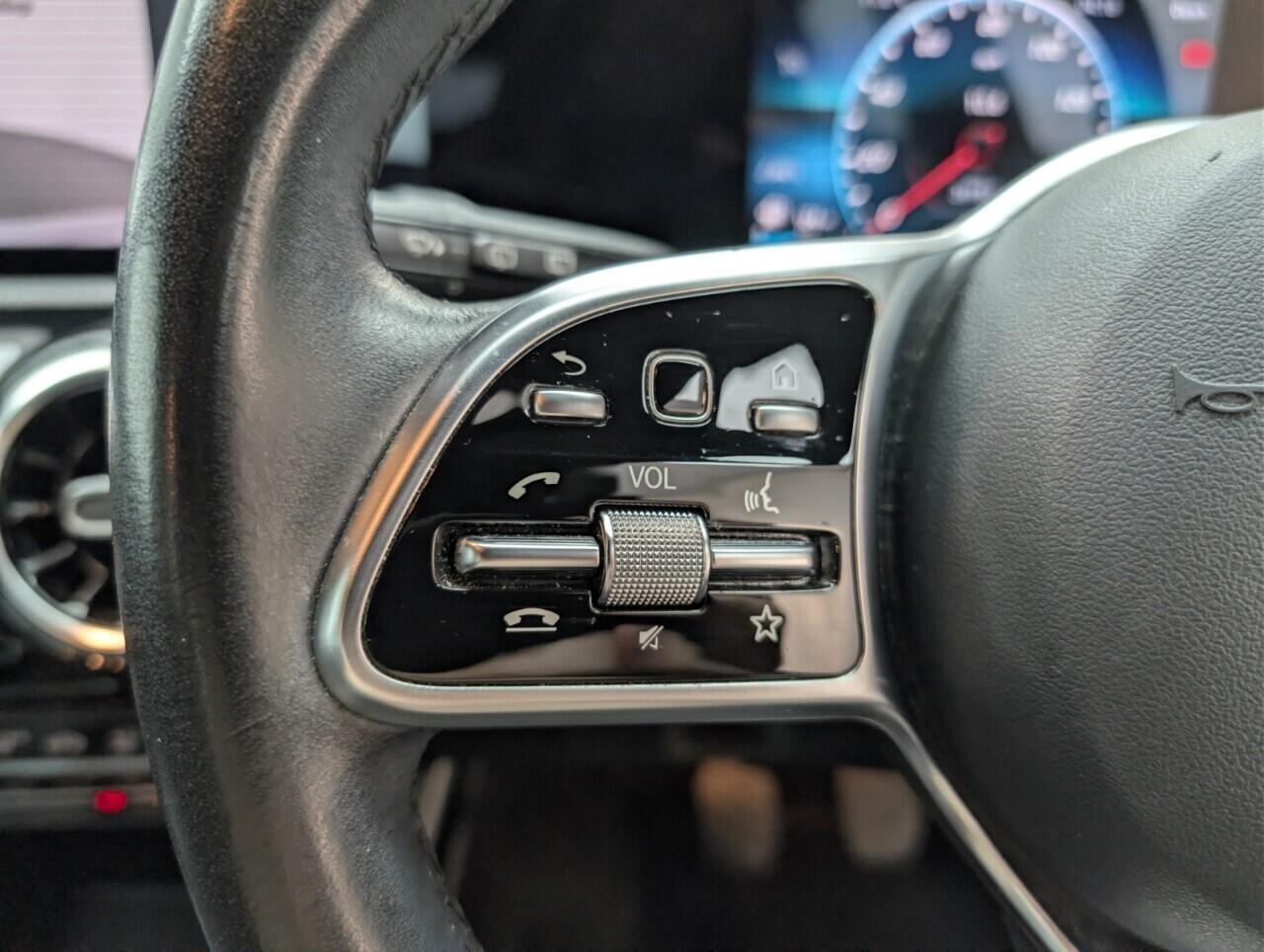 Used Mercedes-Benz A-Class 2019 for sale - 76425190: Photo 31