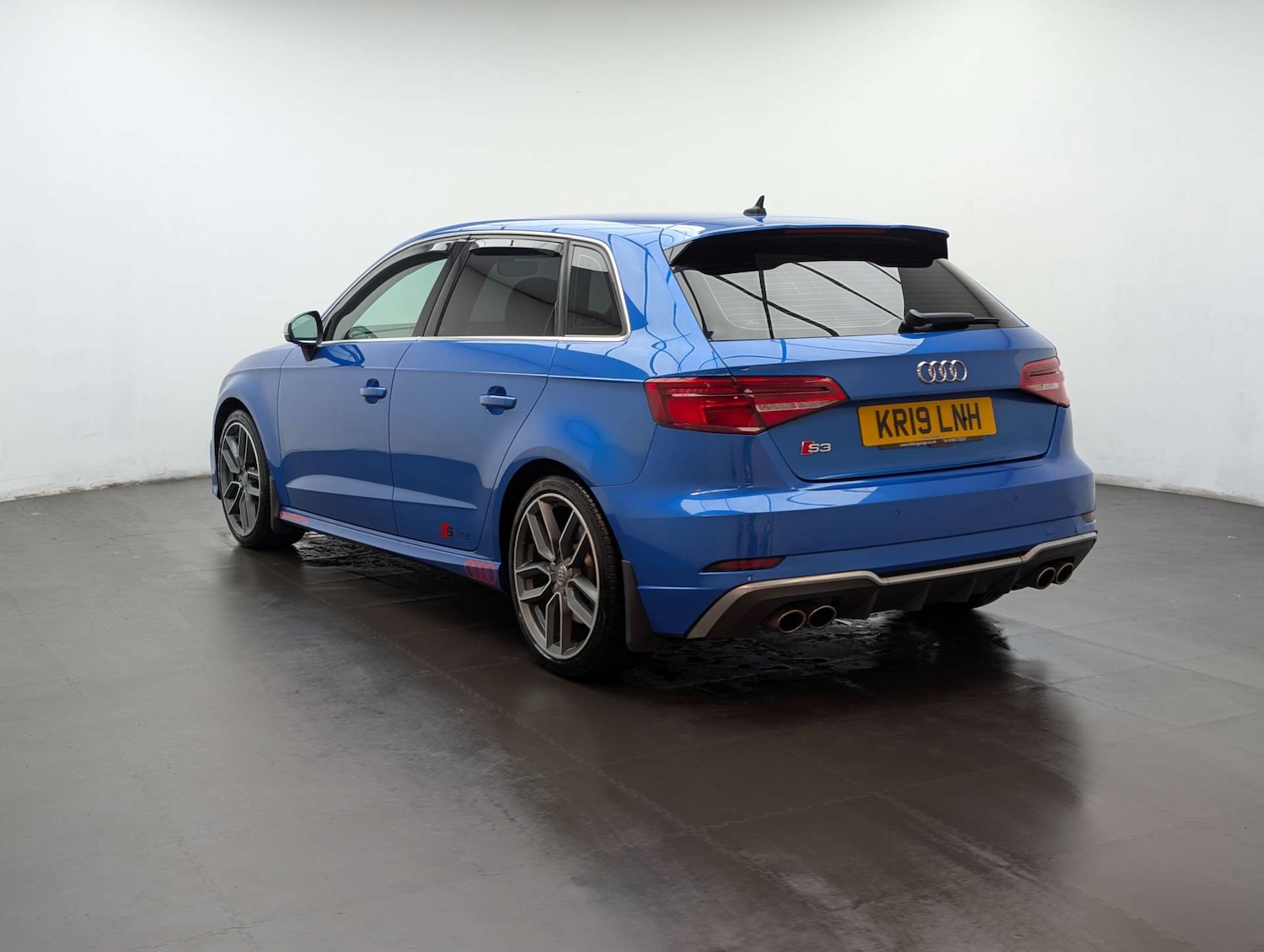Used Audi S3 2019 for sale - 77980247: Photo 7