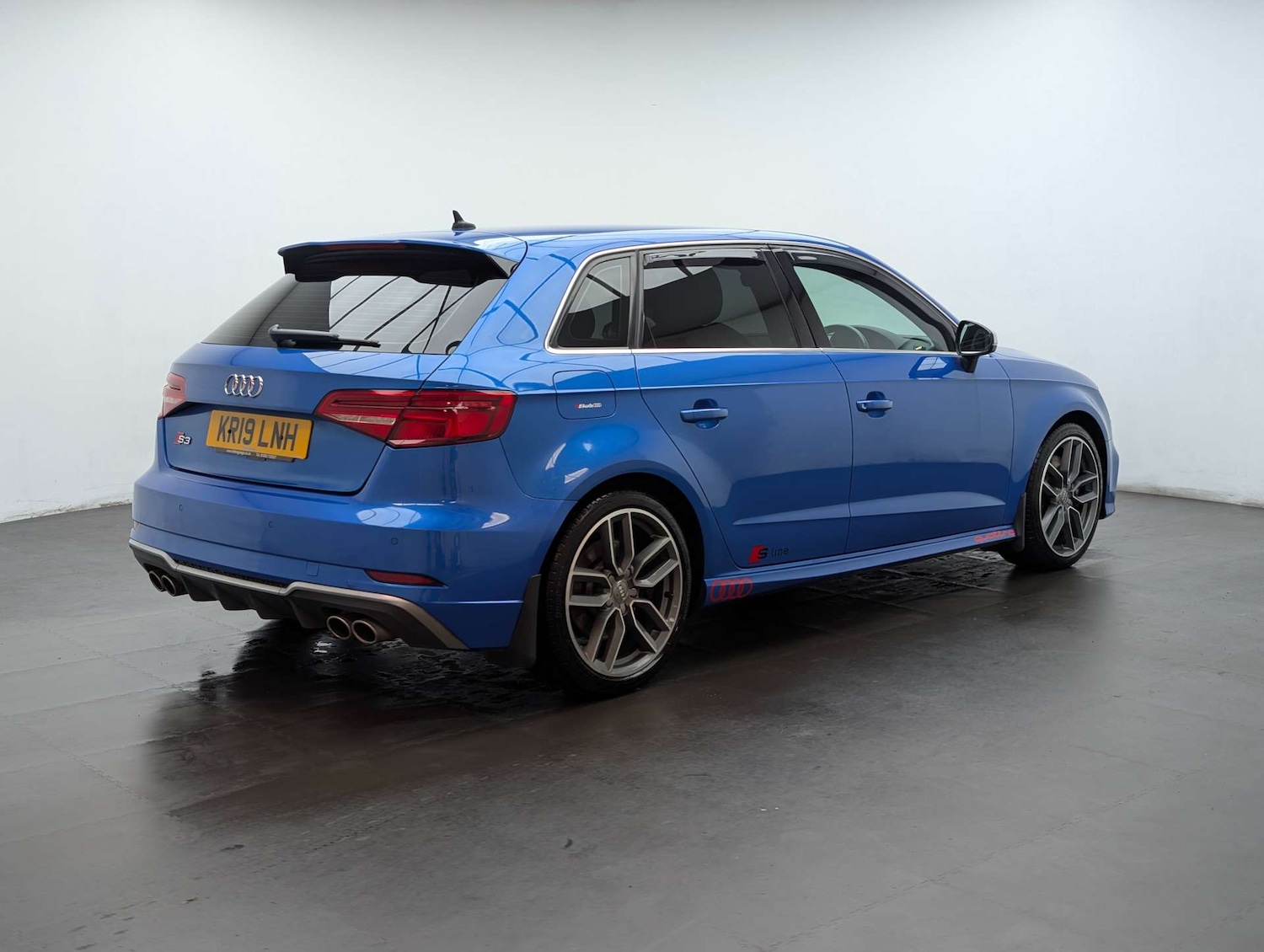 Used Audi S3 2019 for sale - 77980247: Photo 9