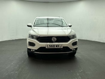 Used Volkswagen T-Roc 2018 for sale - 79421902: Photo