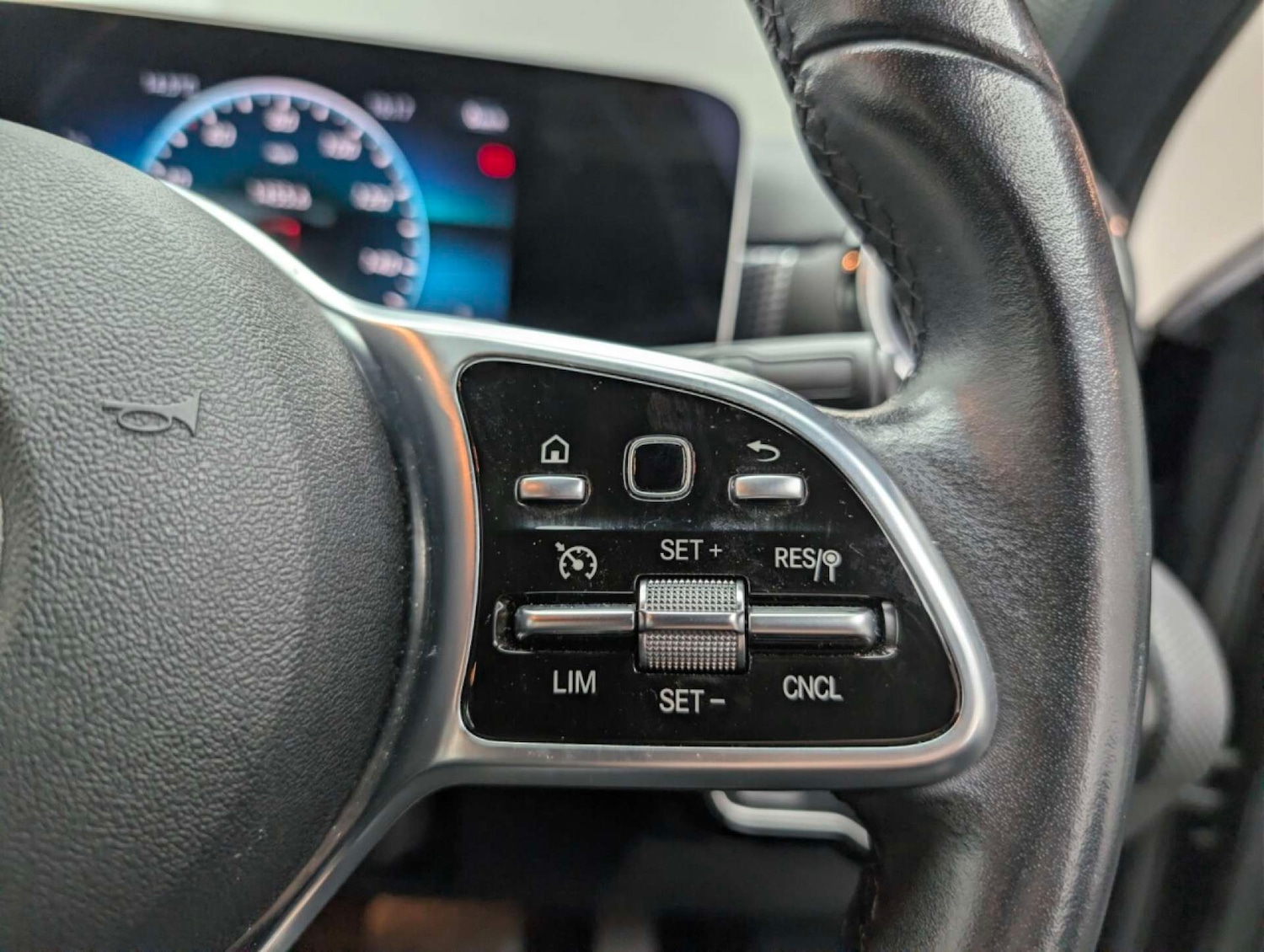 Used Mercedes-Benz A-Class 2019 for sale - 77932005: Photo 25