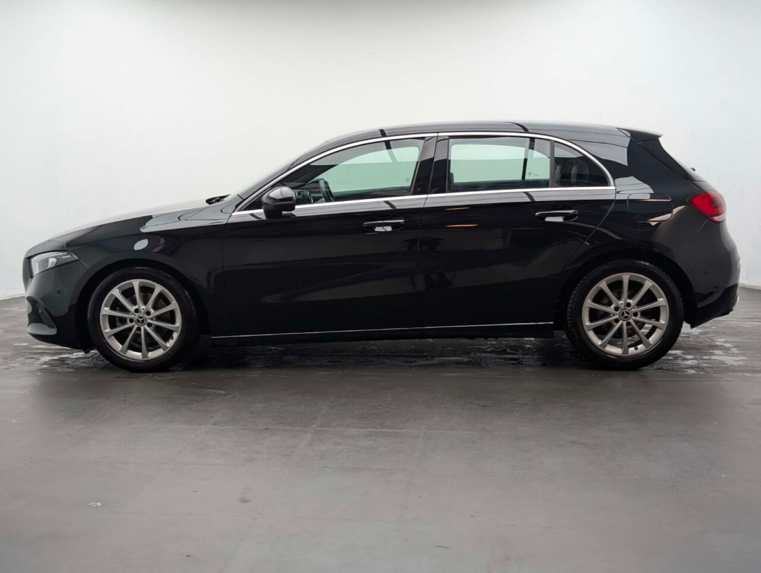 Used Mercedes-Benz A-Class 2019 for sale - 77932005: Photo 9