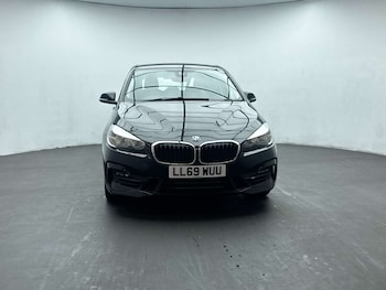 Used BMW 2 Series 2019 for sale - 79421901: Photo