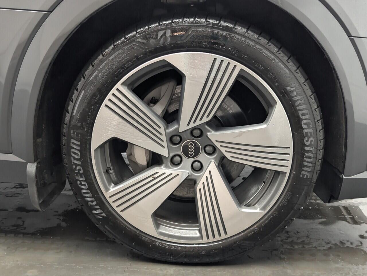 Used Audi e-tron 2022 for sale - 76422637: Photo 10