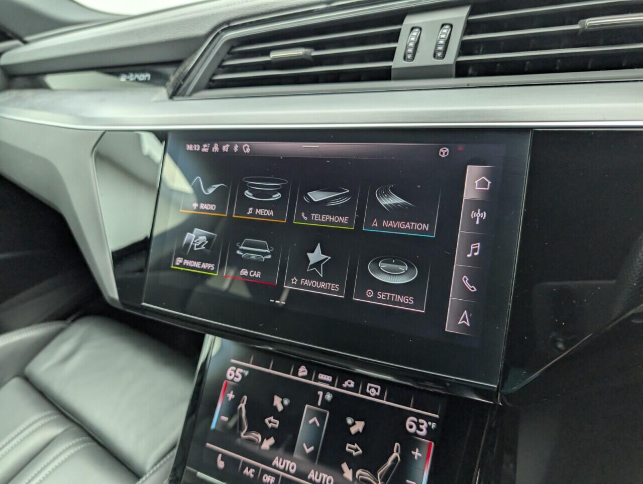 Used Audi e-tron 2022 for sale - 76422637: Photo 13