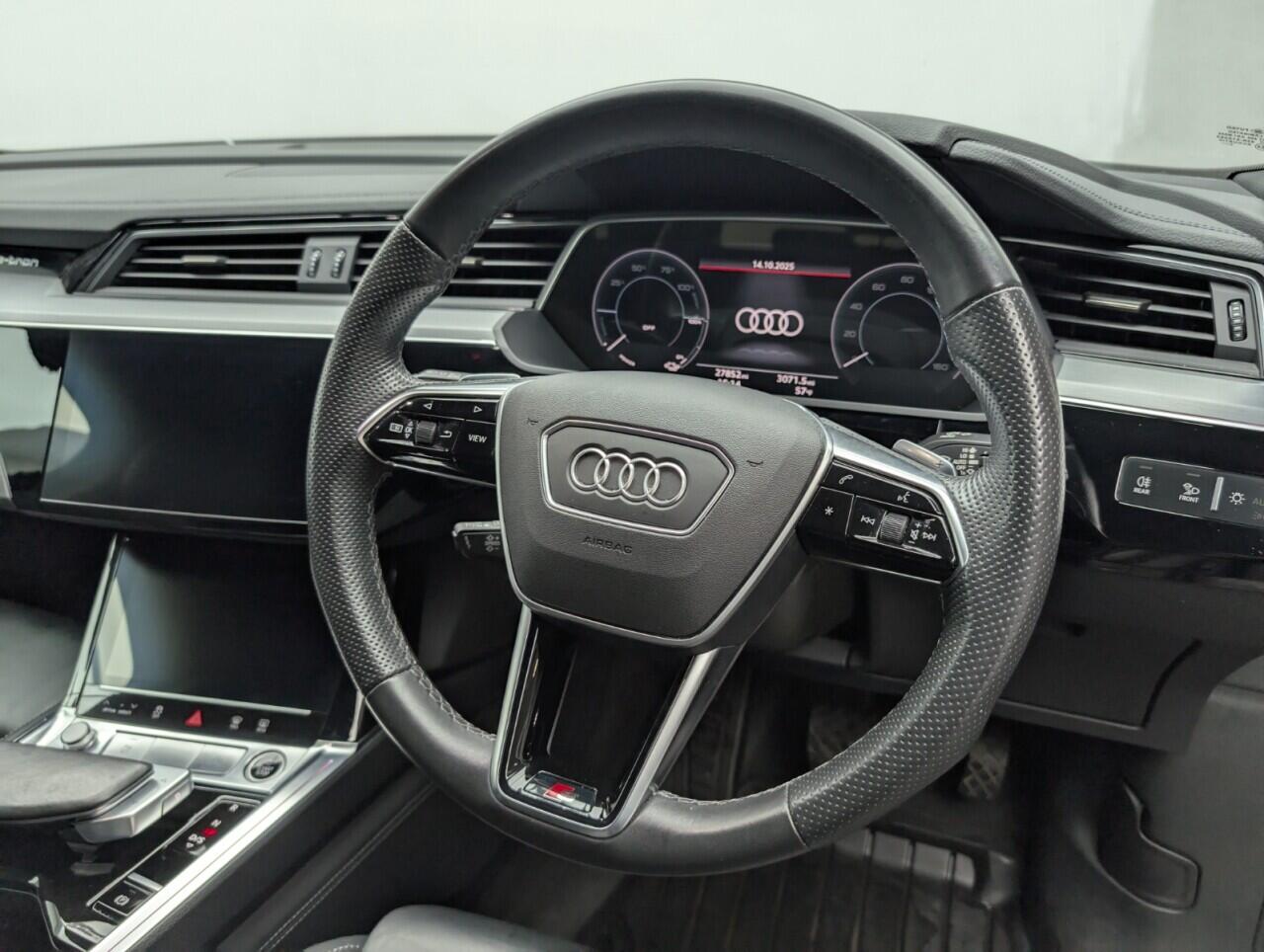 Used Audi e-tron 2022 for sale - 76422637: Photo 24