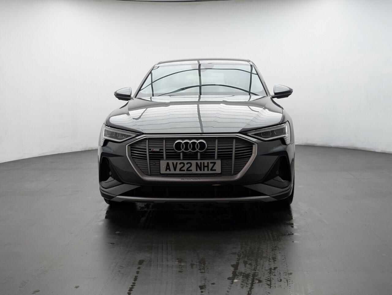 Used Audi e-tron 2022 for sale - 76422637: Photo 3