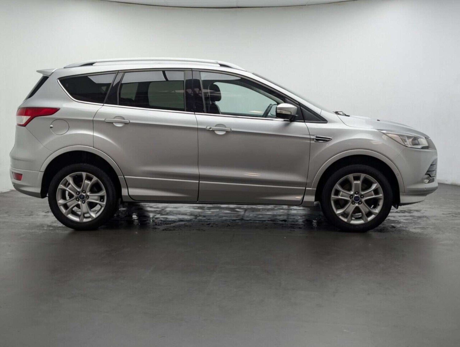 Used Ford Kuga 2016 for sale - 77765810: Photo 9