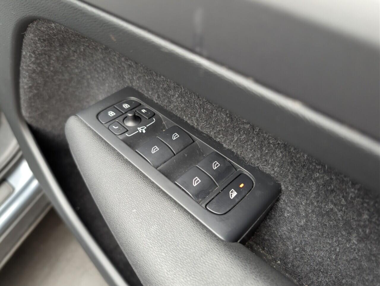 Used Volvo XC40 2019 for sale - 76423916: Photo 32