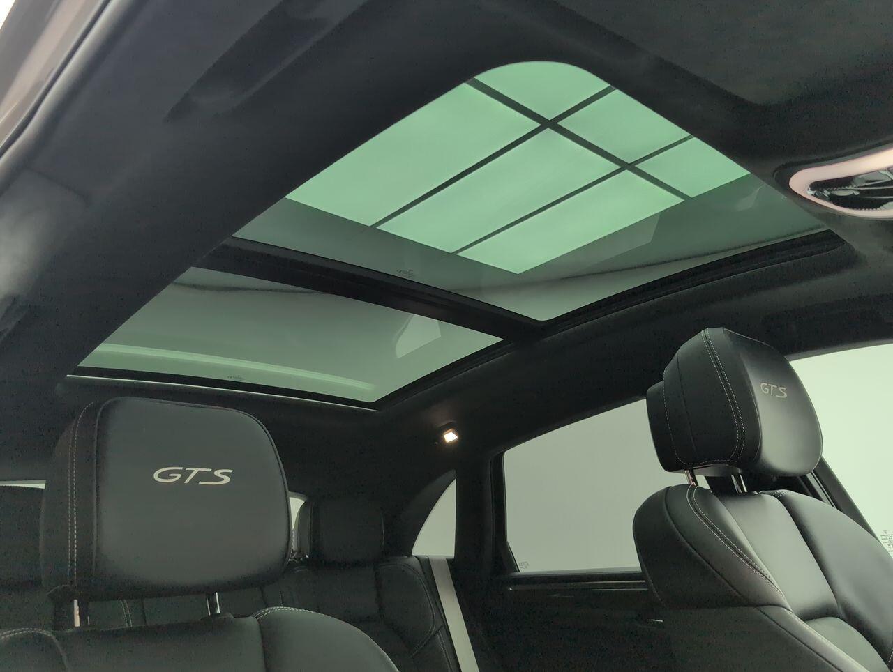 Used Porsche Macan 2023 for sale - 76423813: Photo 24