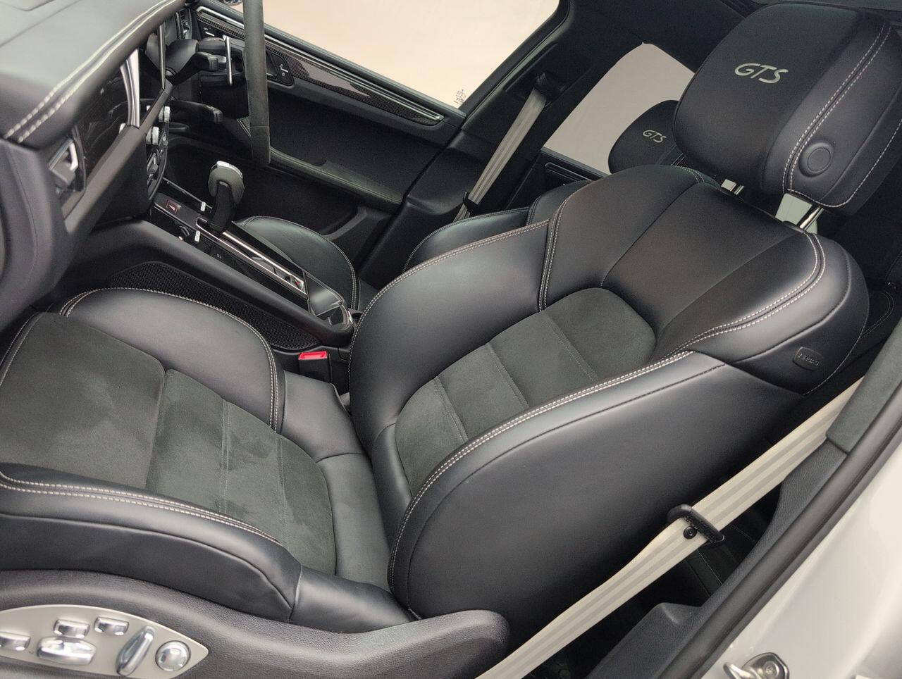 Used Porsche Macan 2023 for sale - 76423813: Photo 32