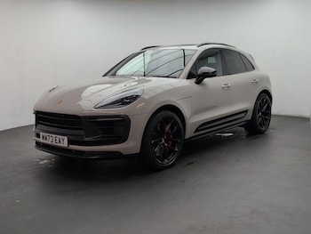 Used Porsche Macan 2023 for sale - 76423813: Photo