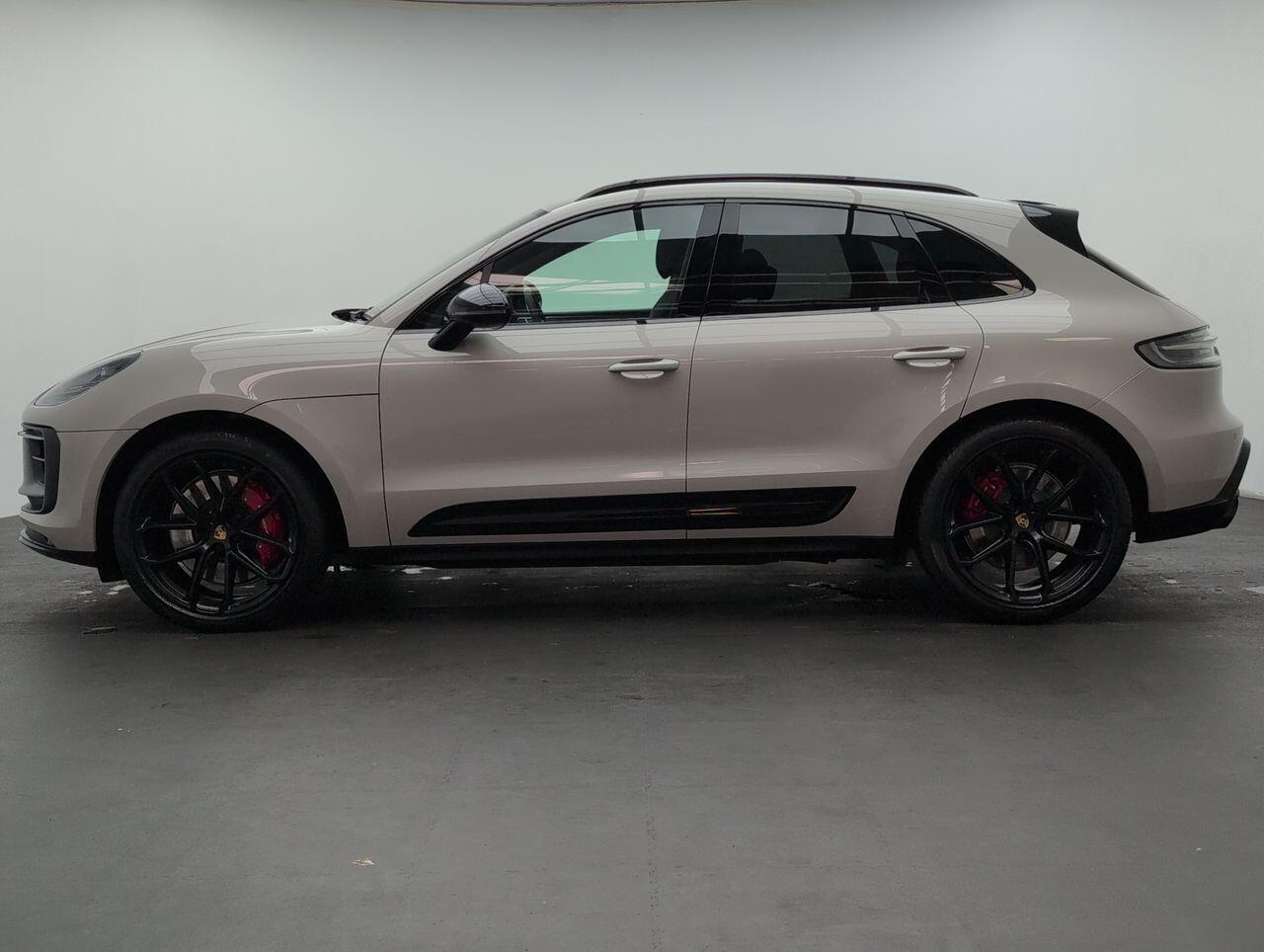 Used Porsche Macan 2023 for sale - 76423813: Photo 5